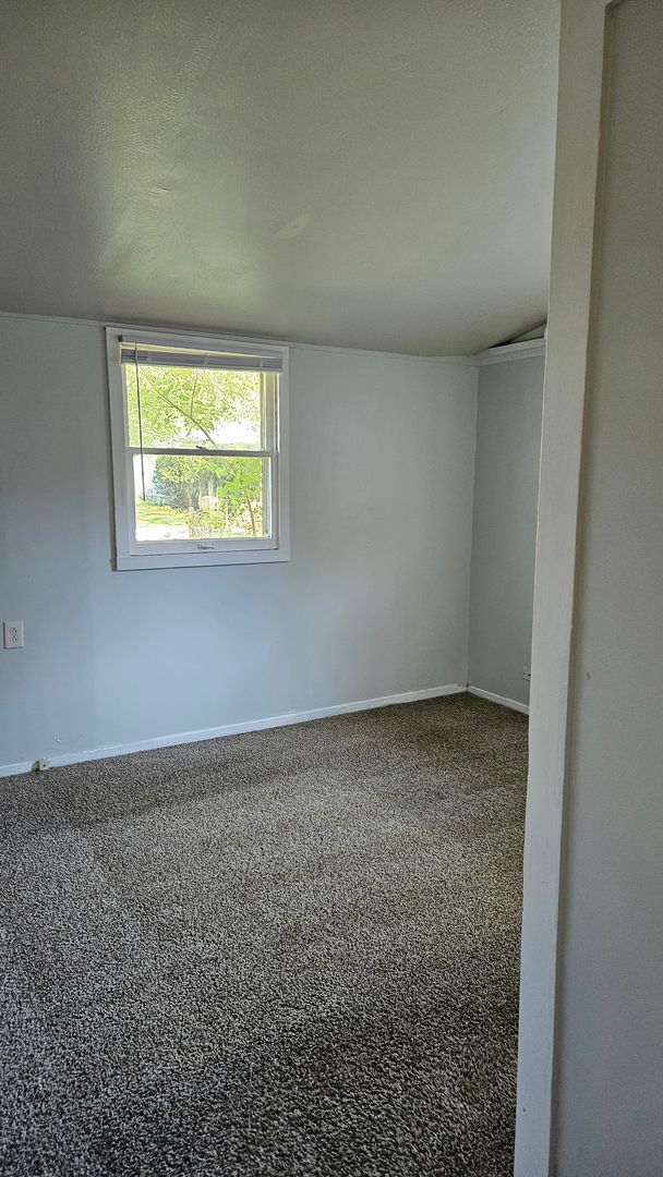 Building Photo - 2717 S Villa Dr