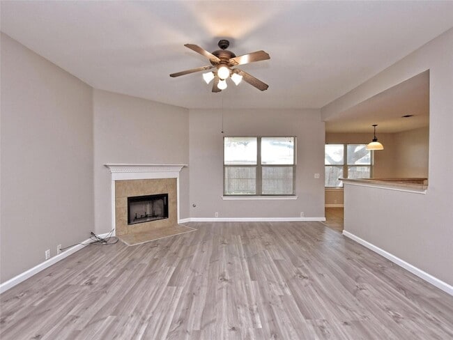 Building Photo - 2300 Amy Lynn Ln