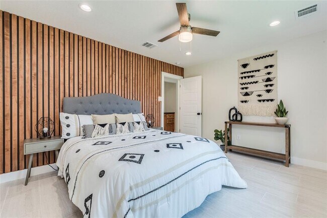 Building Photo - 9908 Willers Way