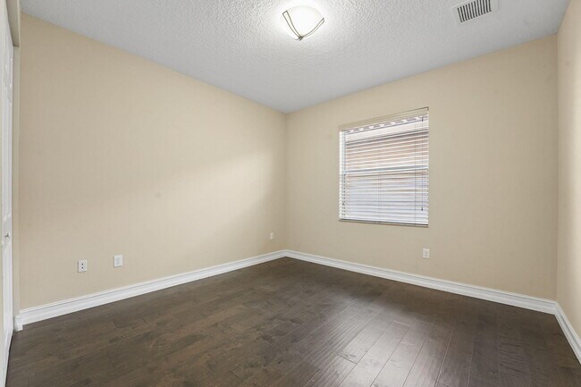 Building Photo - 8256 Savara Streams Ln