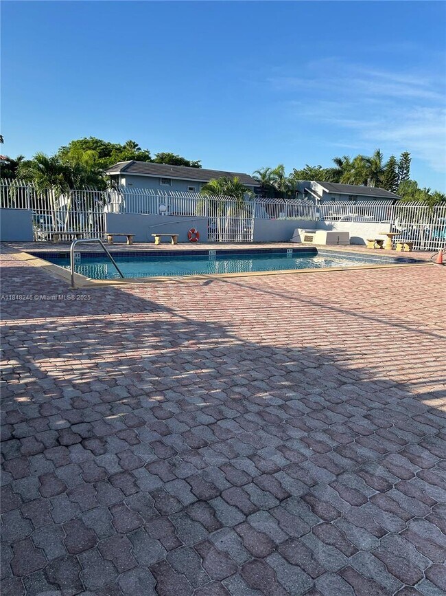 Building Photo - 15665 SW 74th Cir Dr