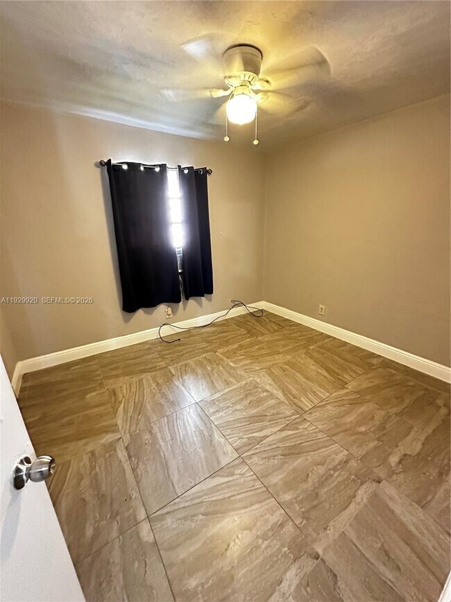 Building Photo - 2120 NW 4th St