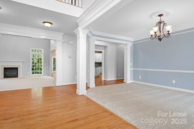 Building Photo - 20428 Marblehead Ct