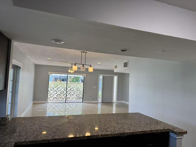 Building Photo - 11601 NW 28th St