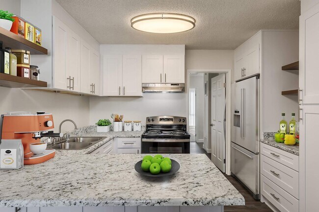 Building Photo - Dorchester Apartments | Spacious 1 & 2 Bedroom Apartments Near SDSU