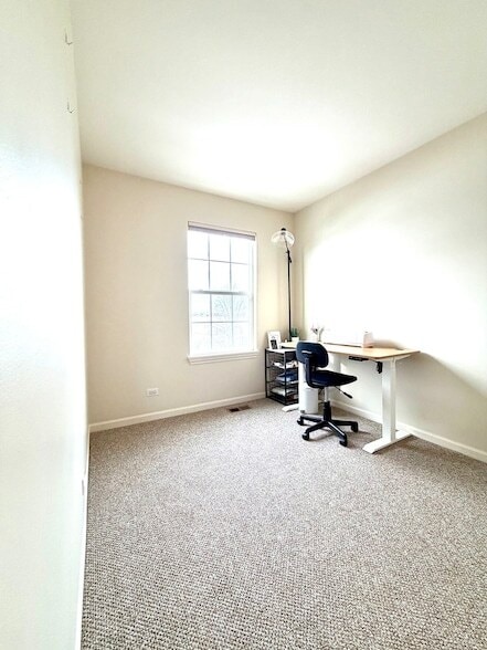 Building Photo - 362 Broadmoor Ln