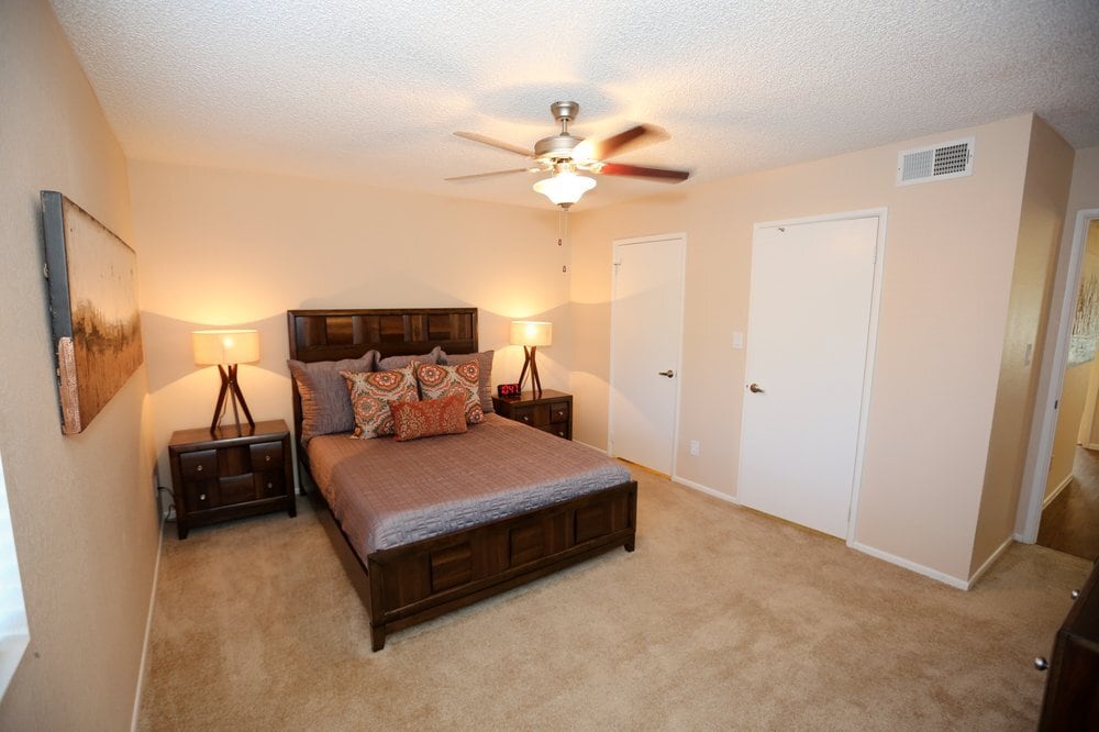 Building Photo - 7 W Mohawk Dr