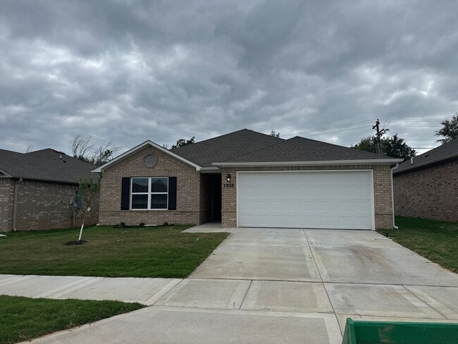 Building Photo - Pre-Leasing Now! Secure This Modern 3-Bedroom, 2-Bathroom Home Available Soon in Regency Park!