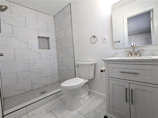 Building Photo - 970 Bridgegate Dr NE