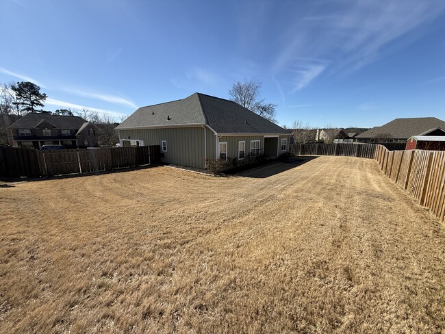 Building Photo - 1165 Indian Springs Trail