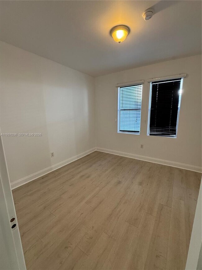 Building Photo - 1027 Euclid Ave