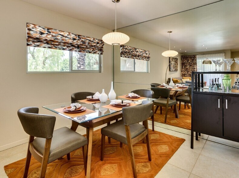 Building Photo - 420 N Villa Ct