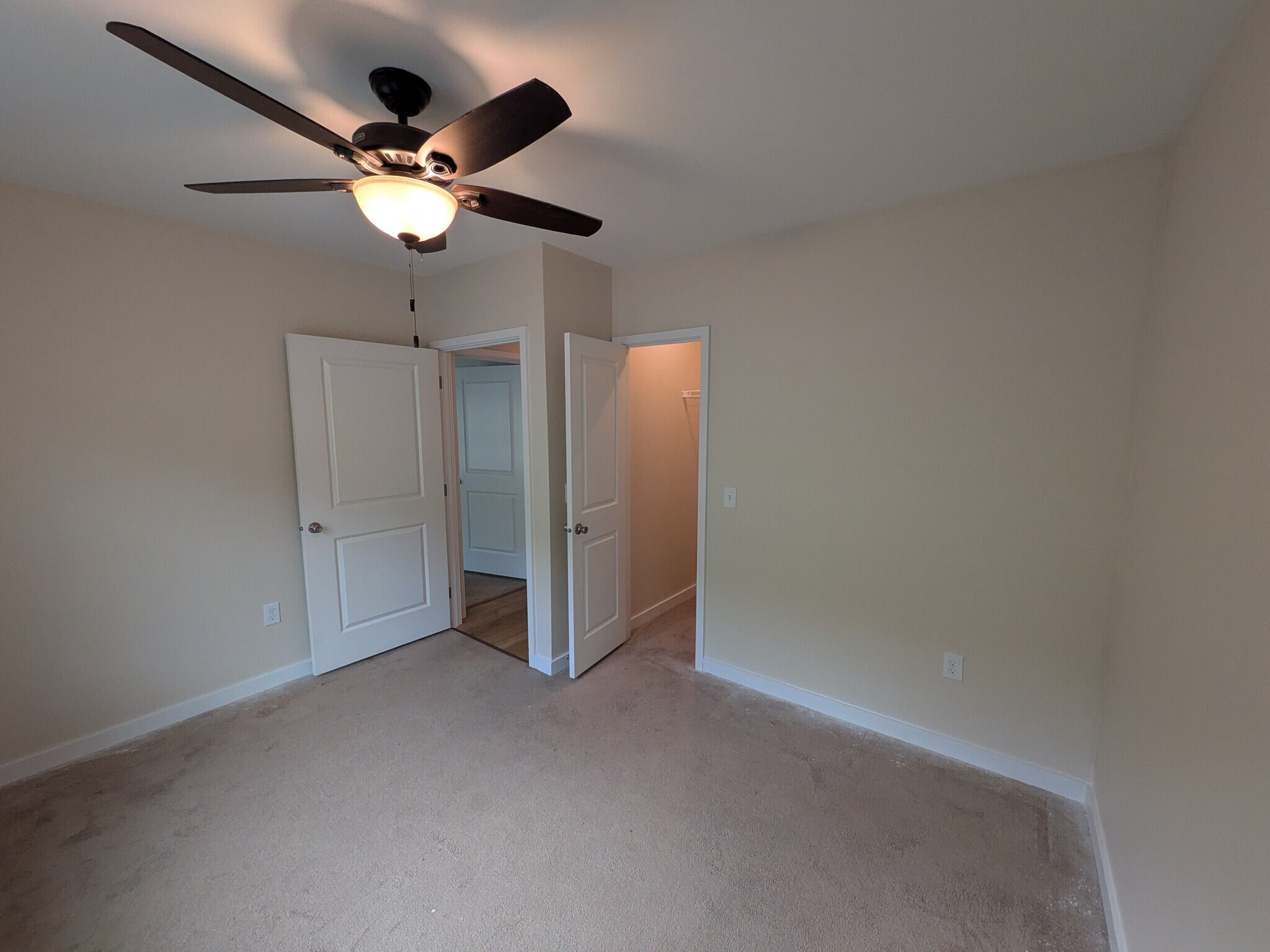 Building Photo - 75 Ivan Dr
