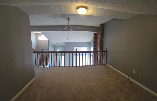 Building Photo - 3929 Balsam Dr
