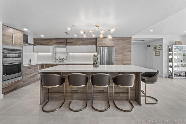 Building Photo - 3966 N Ocean Dr