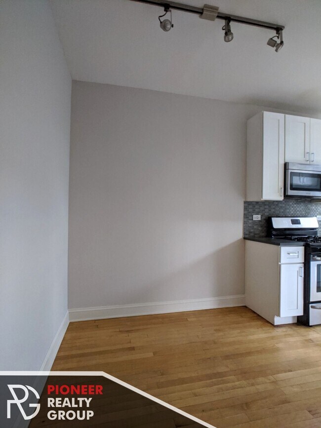 Building Photo - 2319 N Rockwell St