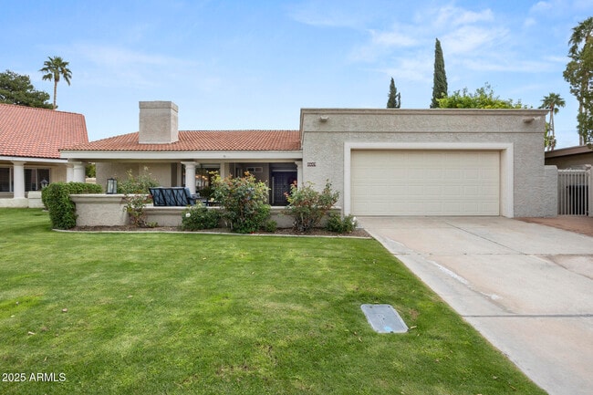 Building Photo - 8649 N Willowrain Ct