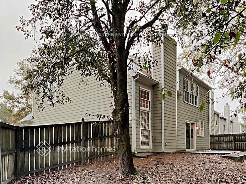 Building Photo - 630 Rosedown Way