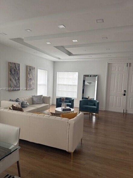 Building Photo - 6901 NW 112th Ave