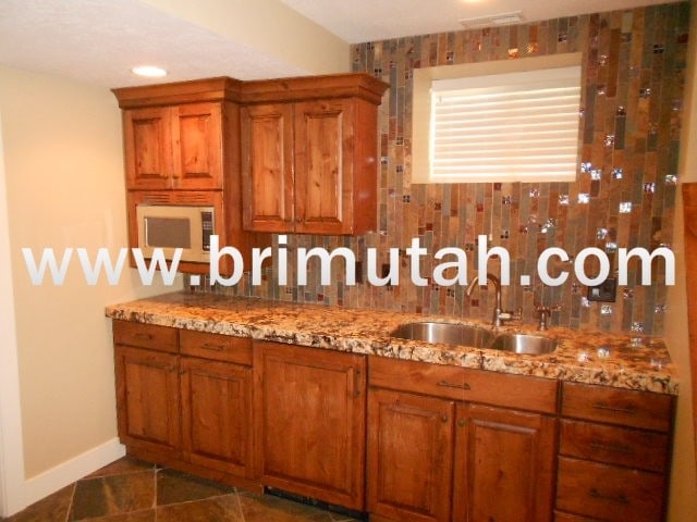 Building Photo - 1341 Kensington Ave