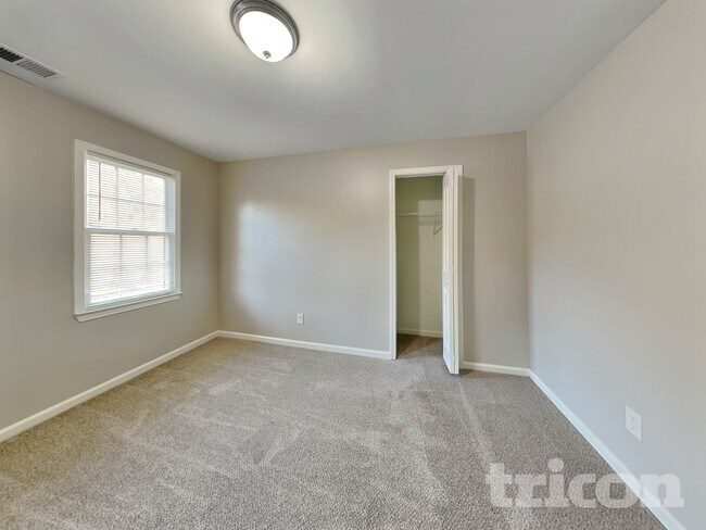 Building Photo - 3560 Erdly Ln