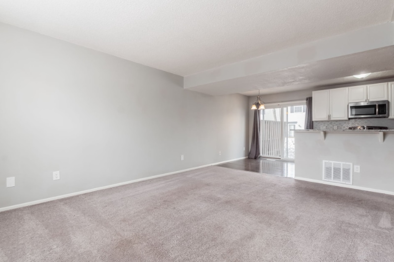 Building Photo - 5041 Stoneybrook Blvd