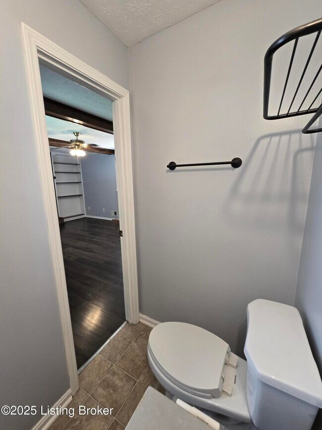 Building Photo - 9313 Le Beau Ct
