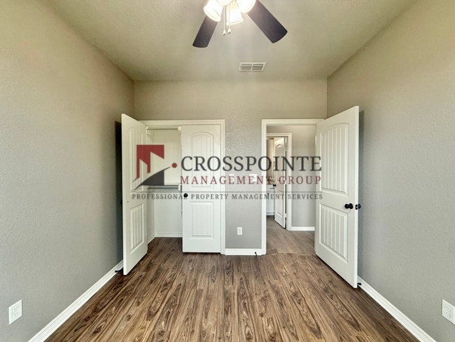 Building Photo - 3 Bedroom 2 Bathroom Home in Lindale!