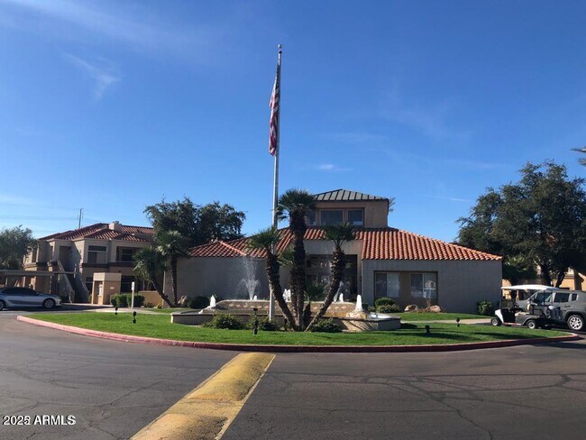 Building Photo - 11375 E Sahuaro Dr