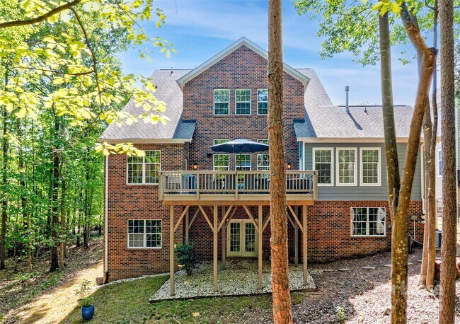 Building Photo - 9810 Daufuskie Dr