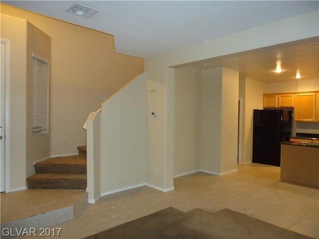 Building Photo - Freshly Remodeled 3 bed in SW