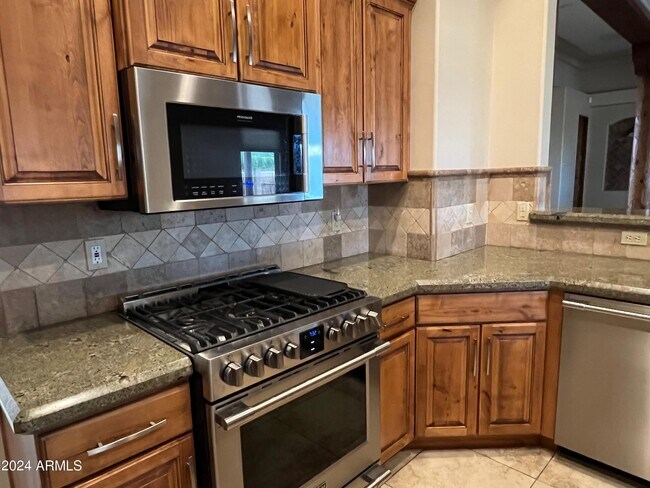 Building Photo - 38219 N 3rd Ave