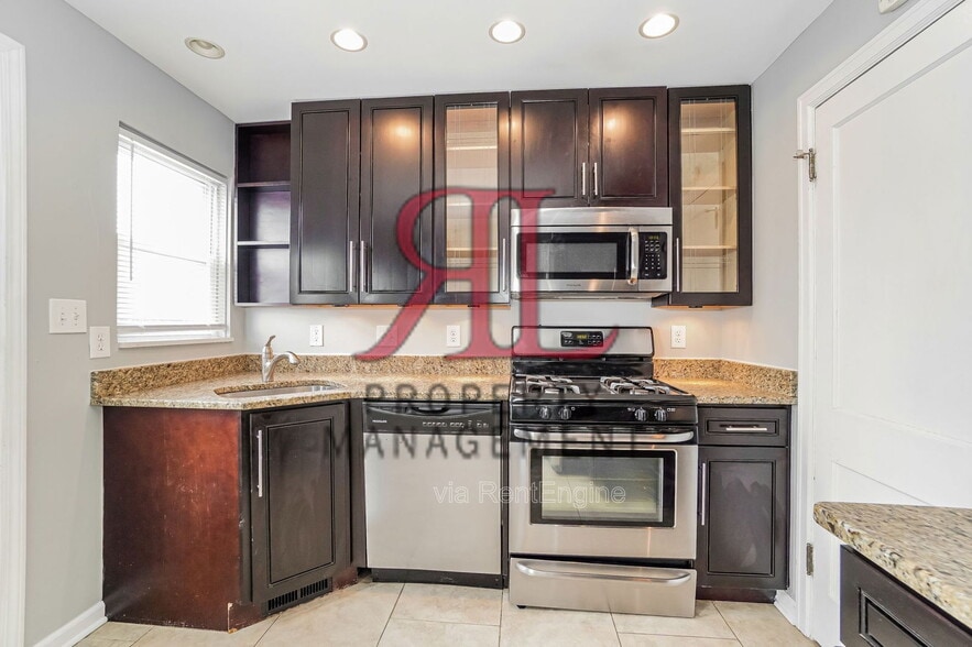 Building Photo - 1787 Northwest Blvd