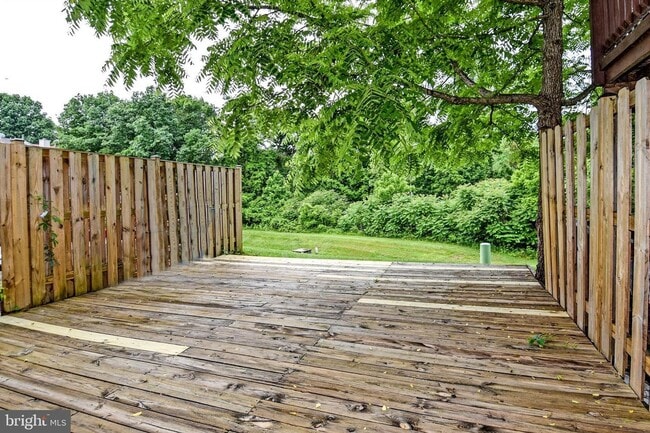 Building Photo - Available immediately!