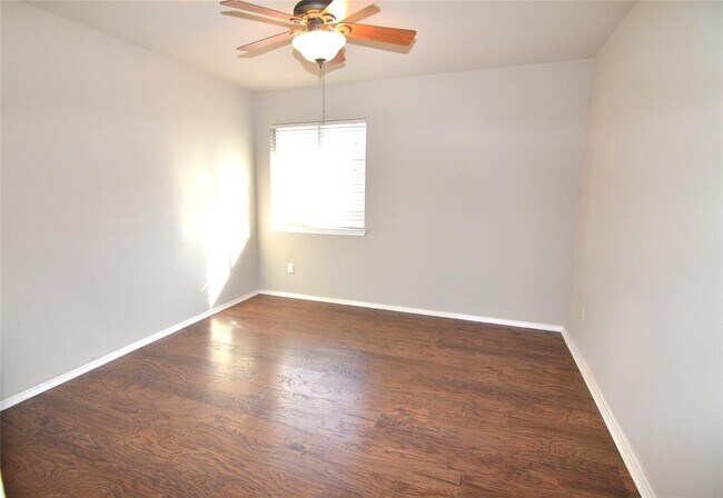 Building Photo - 2626 Pearson Way