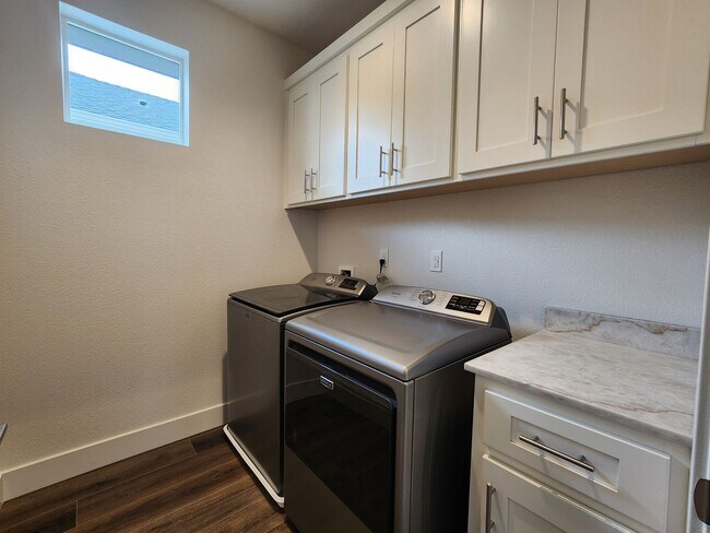 Building Photo - Brand New Home for Lease in Carson City $1000 off 1st month's rent