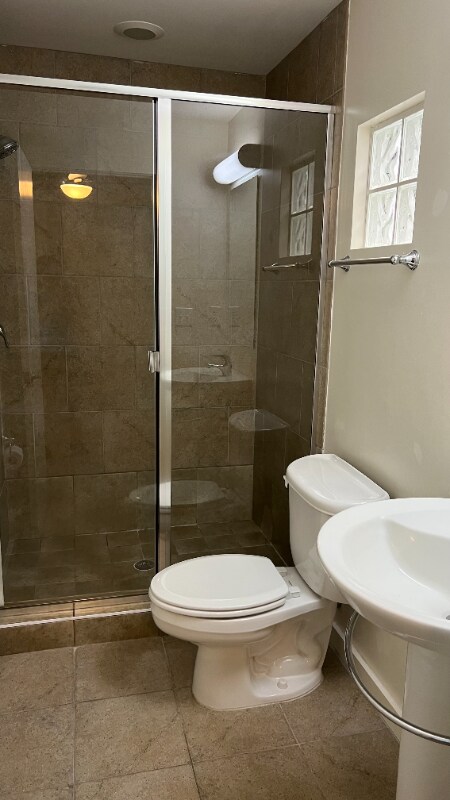 Building Photo - 5008 S MacDill Ave