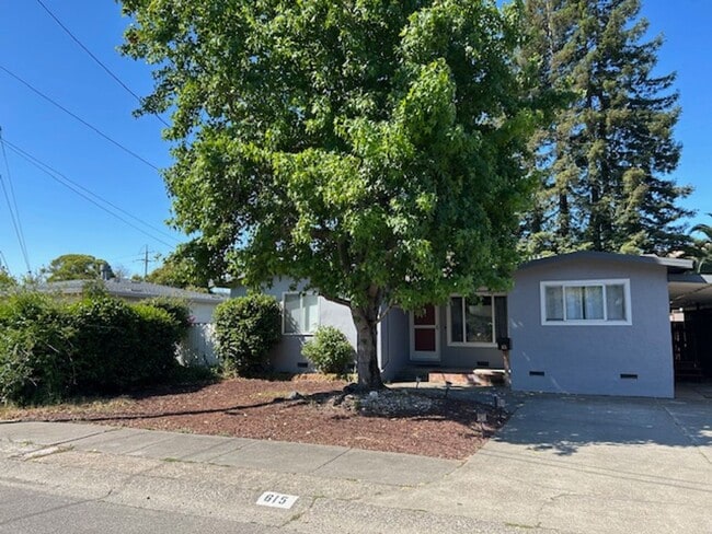 Building Photo - Charming 4 Bedroom, 2 Bath Home in Novato ...
