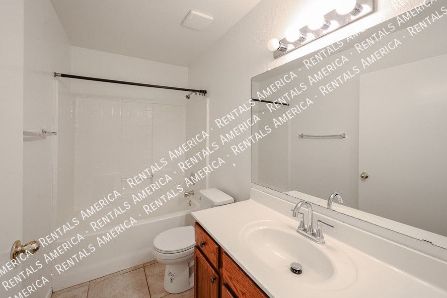 Building Photo - 6524 N 90th Dr