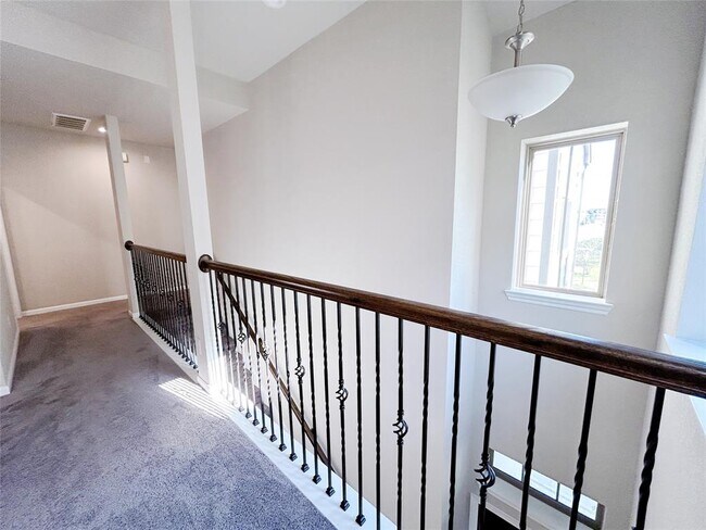 Building Photo - 5019 Pr Ter Ln