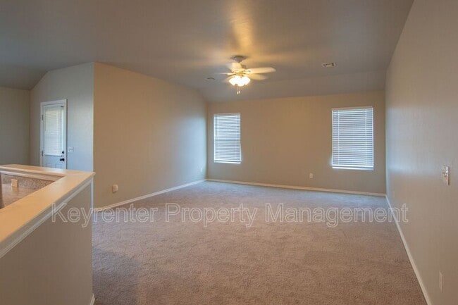 Building Photo - 1124 Granite Ln