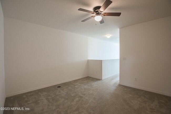 Building Photo - 11657 Hickory Oak Dr