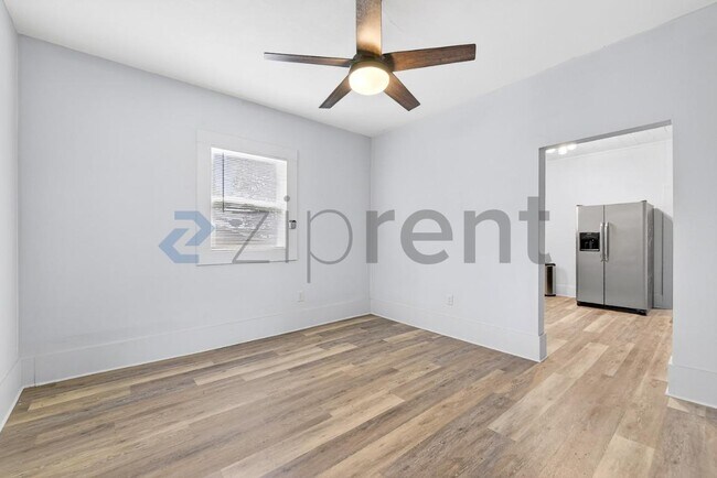 Building Photo - 309 Park St