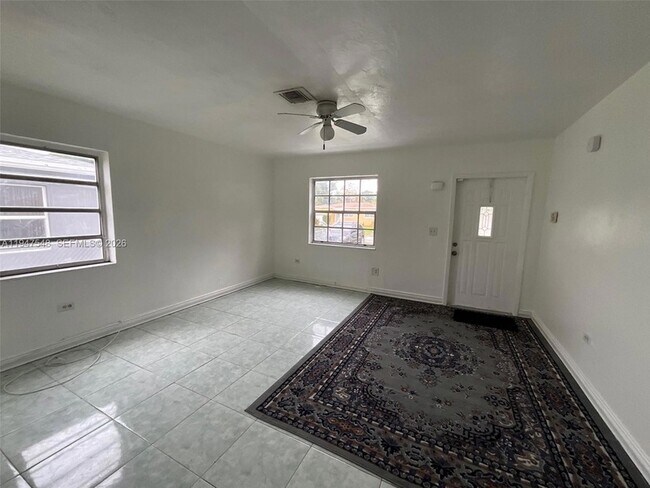 Building Photo - 1240 NE 143rd St