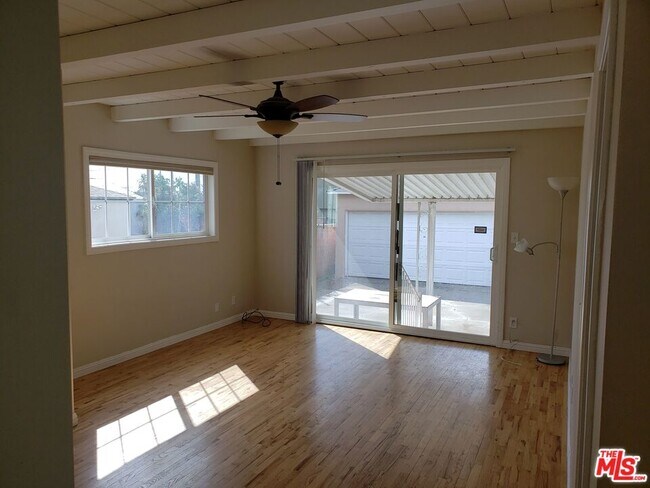 Building Photo - 1729 S Carmelina Ave