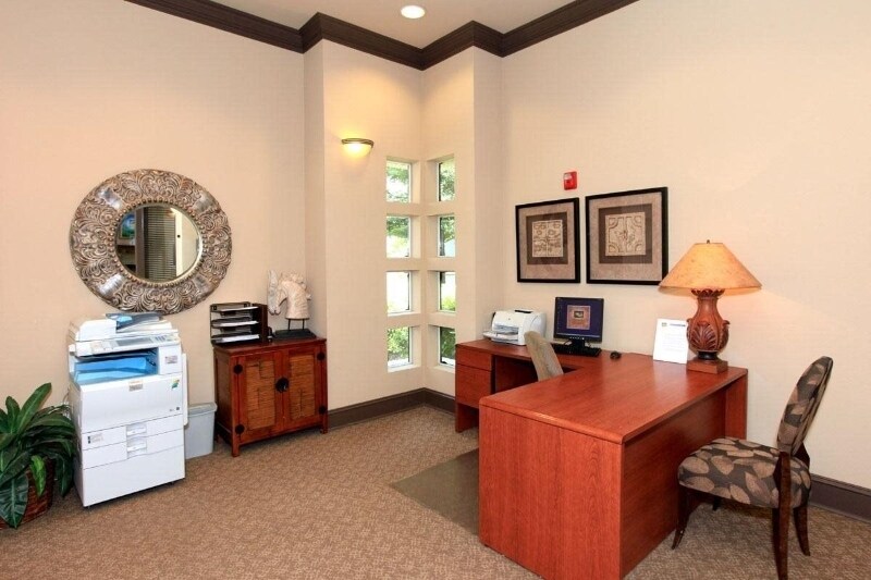 Building Photo - 701 Gibson Dr