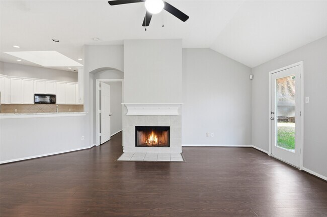 Building Photo - 24802 Sageford Ct