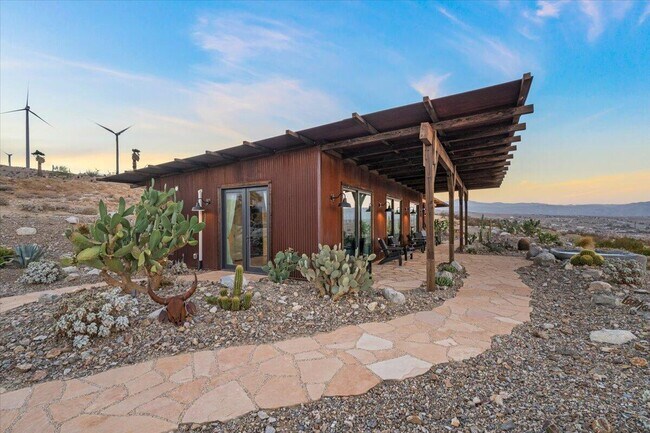 Building Photo - 60620 Kimlin Ave