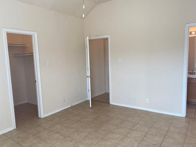 Building Photo - 2863 Southampton Way