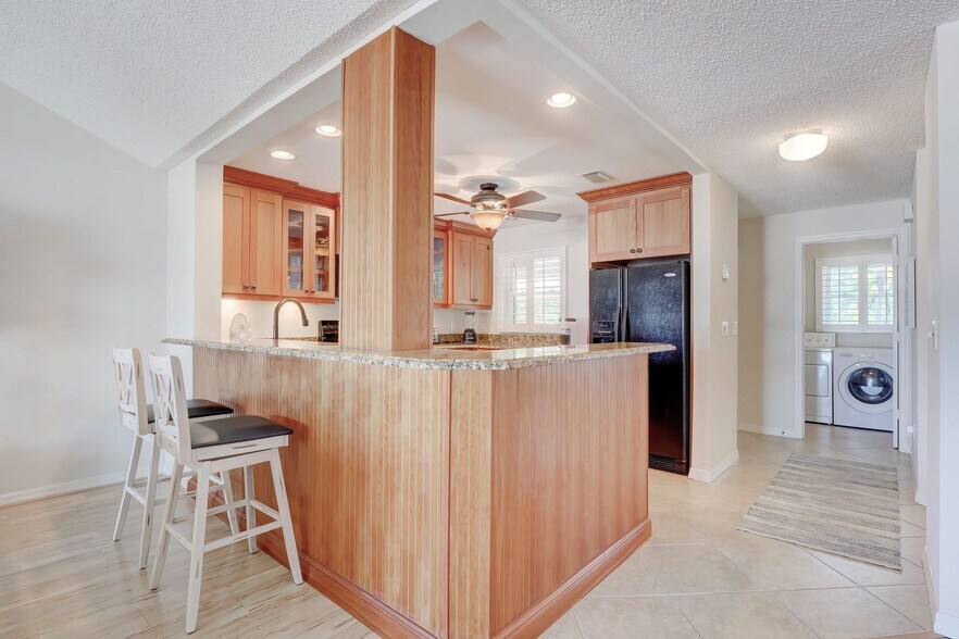 Building Photo - 1501 Chesapeake Ave